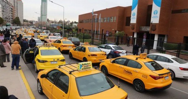 El Concejo autorizó el uso de Taxi Go, Uber y otras plataformas de transporte El Concejo autorizó el uso de Taxi Go, Uber y otras plataformas de transporte