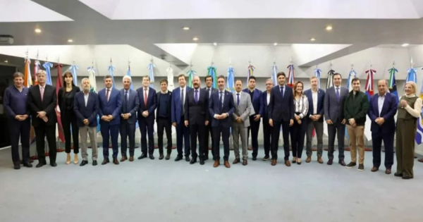 Los gobernadores se reúnen en el CFI a la espera de definiciones del Gobierno nacional Los gobernadores se reúnen en el CFI a la espera de definiciones del Gobierno nacional