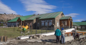 Abren licitación para reconstruir una escuela que perdió su edificio tras un incendio