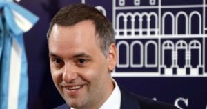 Adorni es el nuevo titular de la Secretaría de Comunicación y Medios de Milei