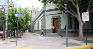 Echaron a ocho estatales en Neuquén: un funcionario utilizaba la tarjeta de una persona discapacitada