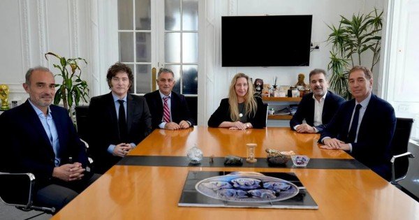 El PRO y LLA cierran filas en Buenos Aires: competirán unidos en septiembre