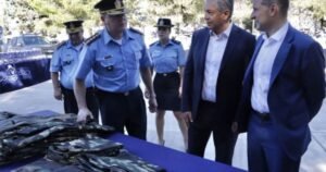 Entregaron camionetas blindadas y equipamiento a la Policía del Neuquén