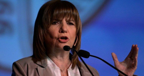 Exembajador K acusa a Bullrich por la detención del gendarme en Venezuela