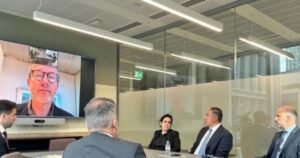 Figueroa busca inversiones internacionales para fortalecer el desarrollo de Neuquén