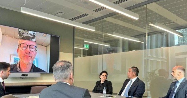 Figueroa busca inversiones internacionales para fortalecer el desarrollo de Neuquén Figueroa busca inversiones internacionales para fortalecer el desarrollo de Neuquén