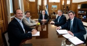 Figueroa confirma la participación de Neuquén y Río Negro en futuras licitaciones