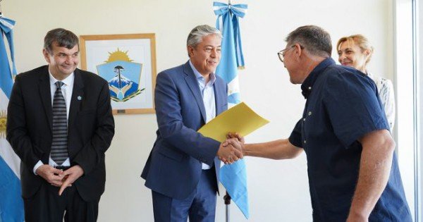 Figueroa destacó la seguridad jurídica que ofrece Neuquén Figueroa destacó la seguridad jurídica que ofrece Neuquén