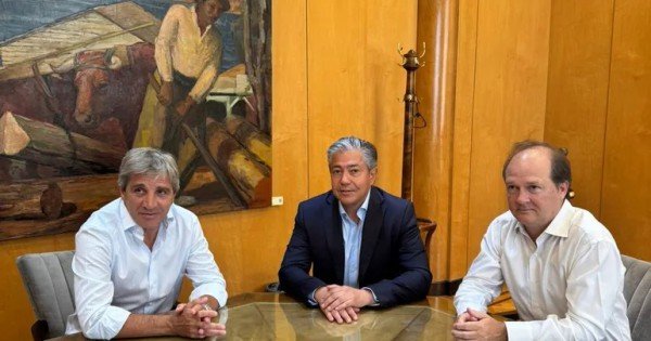 Figueroa gestionó obras con Nación y aseguró el control de la Ruta 22 para Neuquén Figueroa gestionó obras con Nación y aseguró el control de la Ruta 22 para Neuquén