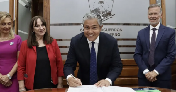 Figueroa se reunió con su gabinete y trazó la hoja de ruta para este año Figueroa se reunió con su gabinete y trazó la hoja de ruta para este año
