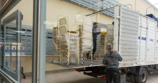 Fuertes inversiones para equipar escuelas neuquinas antes de comenzar las clases Fuertes inversiones para equipar escuelas neuquinas antes de comenzar las clases