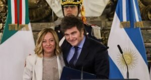 Milei viaja a Italia: reunión con Giorgia Meloni y una intensa agenda internacional
