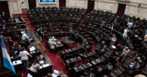 No logran quórum para eliminar la reelección perpetua de los sindicalistas
