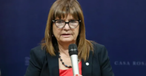 Patricia Bullrich calificó el secuestro del gendarme como una declaración de guerra