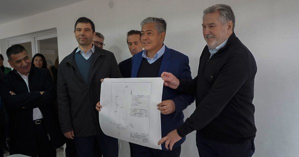 Rolando Figueroa confirmó la ampliación del proyecto de gas natural para Guañacos y Los Miches