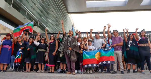 Tensión en Neuquén por el nuevo mapa territorial mapuche respaldado por Milei Tensión en Neuquén por el nuevo mapa territorial mapuche respaldado por Milei