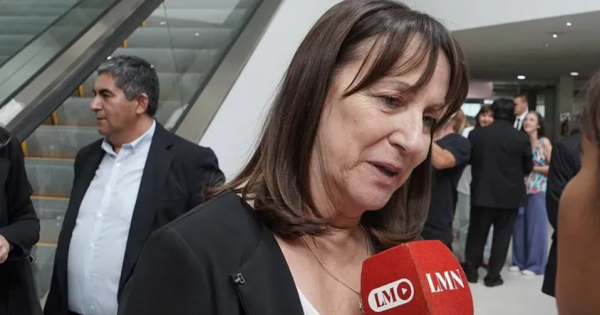 Zulma Reina toma las riendas de la Legislatura de Neuquén tras la suspensión de Gloria Ruiz Zulma Reina toma las riendas de la Legislatura de Neuquén tras la suspensión de Gloria Ruiz