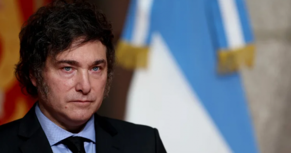 Milei vetó la ley de financiamiento universitario y salarios docentes Milei vetó la ley de financiamiento universitario y salarios docentes