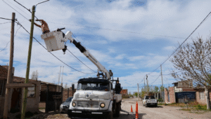 Normalización eléctrica y alumbrado LED: dos obras clave mejoran la vida de más de 700 familias en Cipolletti