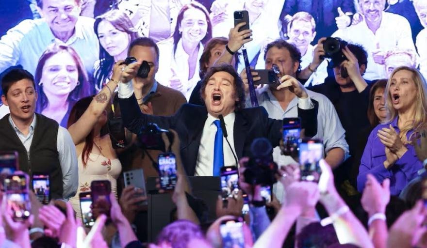 La Libertad Avanza domina el mapa electoral: victoria en las provincias clave