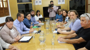 Paritarias estatales en Neuquén: tensión, reclamos y una negociación que promete ser larga