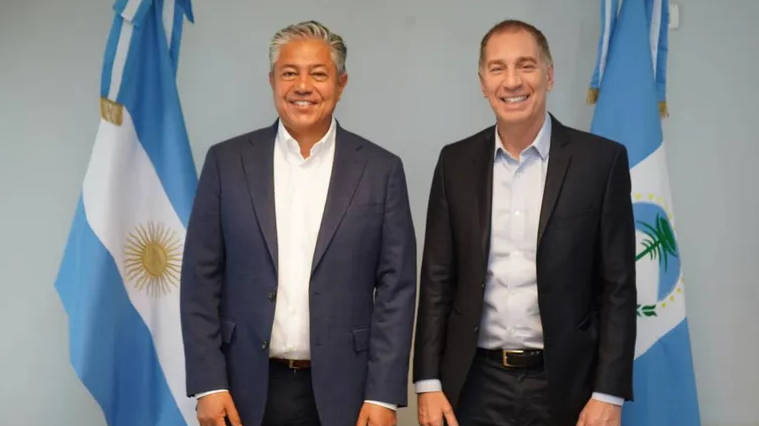 Neuquinidad y construcción conjunta: el gobernador Rolando Figueroa recibió al ministro Diego Santilli este sábado Neuquinidad y construcción conjunta: el gobernador Rolando Figueroa recibió al ministro Diego Santilli este sábado