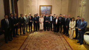 El Gobierno acelera pactos con gobernadores para aprobar el Presupuesto y las reformas