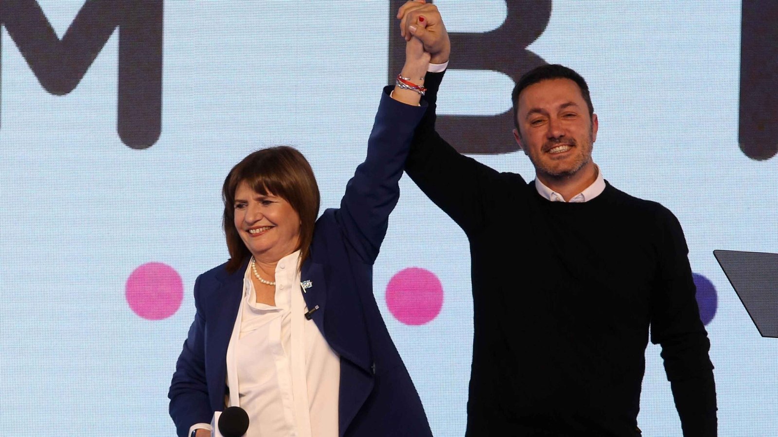 Cambio en Seguridad y Defensa: Milei agradeció a Bullrich y Petri y ratificó la continuidad de su línea de gestión