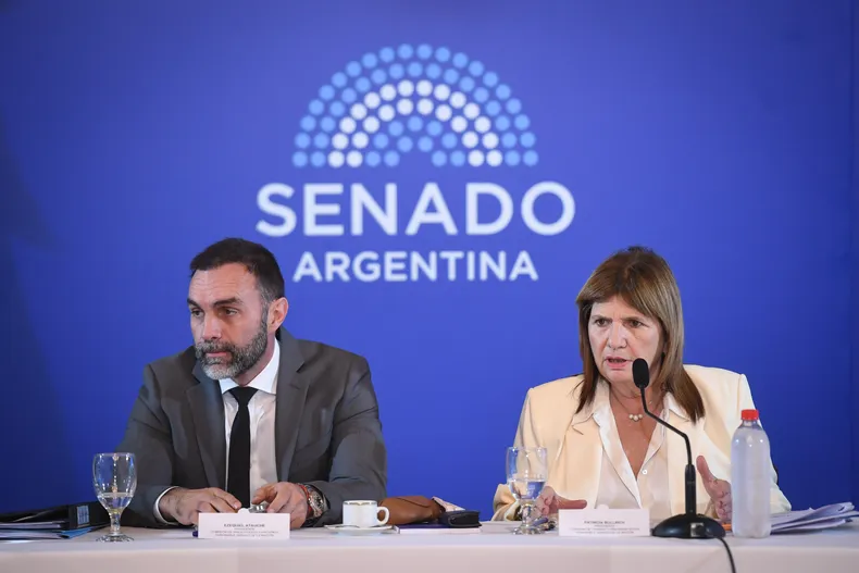 Patricia Bullrich respondió a la CGT con ironía tras la movilización contra la reforma laboral