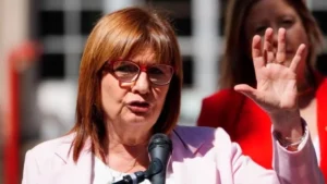 Bullrich afirmó que el Gobierno busca aprobar la reforma laboral antes de fin de año