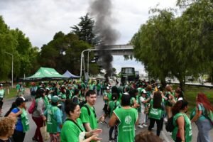 Fuerte movilización de ATE en el Alto Valle: rechazo a Milei, pedido de paritarias y defensa del empleo estatal