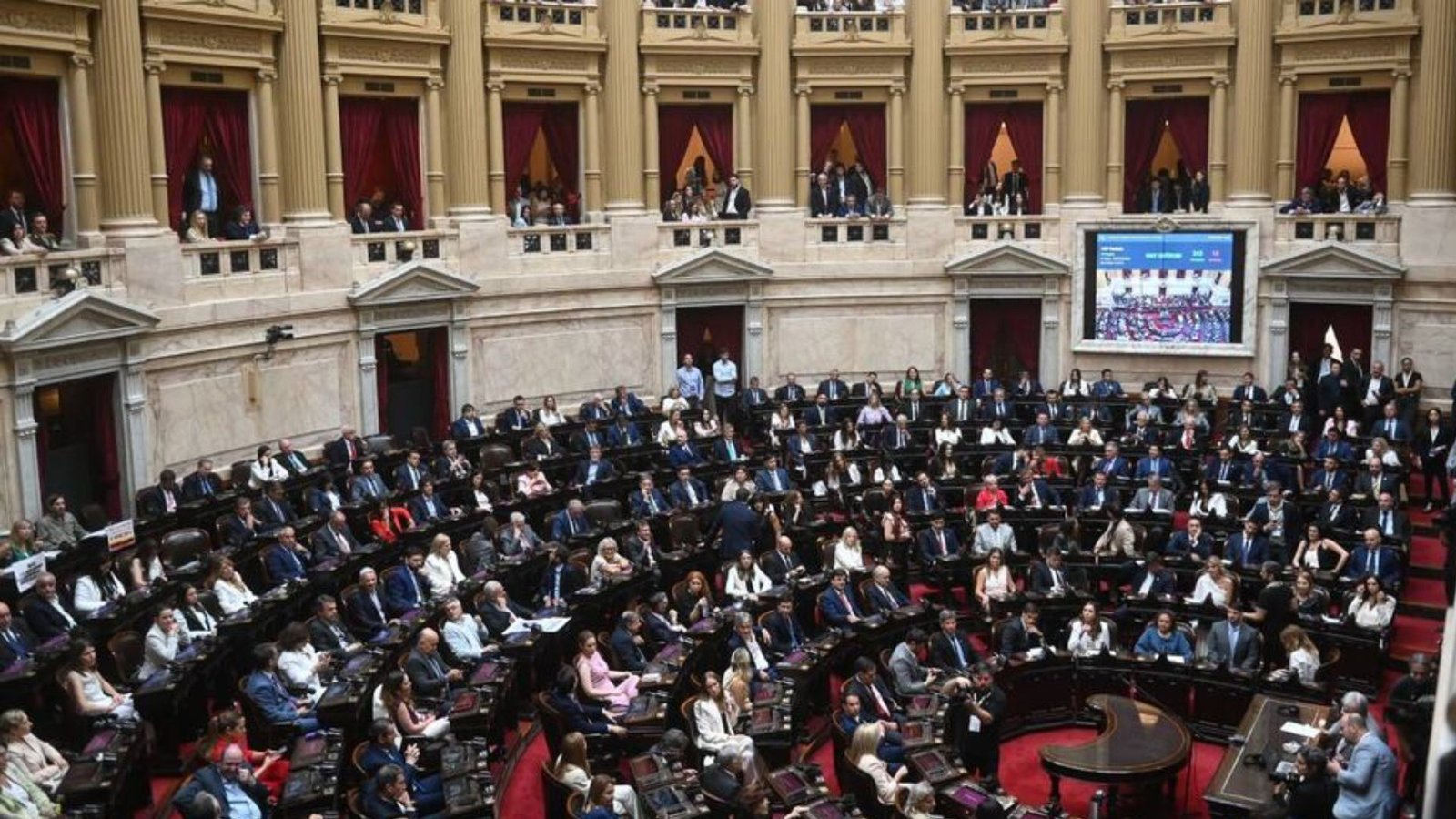 Quiénes son los 125 diputados que juraron en la Cámara y asumirán el 10 de diciembre Quiénes son los 125 diputados que juraron en la Cámara y asumirán el 10 de diciembre