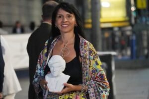 Villaverde anunció que desiste de su candidatura al Senado y da un paso al costado