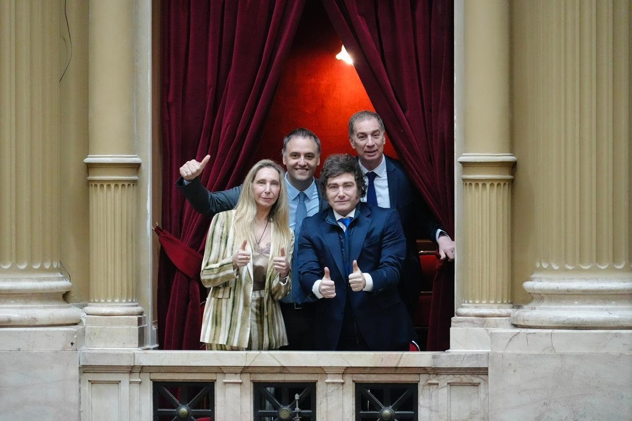 Casa Rosada analiza convocatoria a bloques aliados para avanzar con el Presupuesto 2026 y reformas Casa Rosada analiza convocatoria a bloques aliados para avanzar con el Presupuesto 2026 y reformas