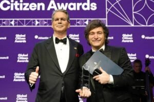EE.UU. suspende la visita de Scott Bessent por la ausencia de Milei en el sorteo del Mundial 2026