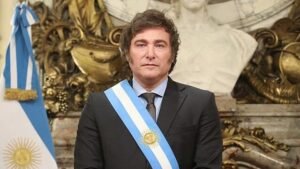 Javier Milei lidera la conversación en redes sociales, pero su imagen se tensiona por la agenda interna