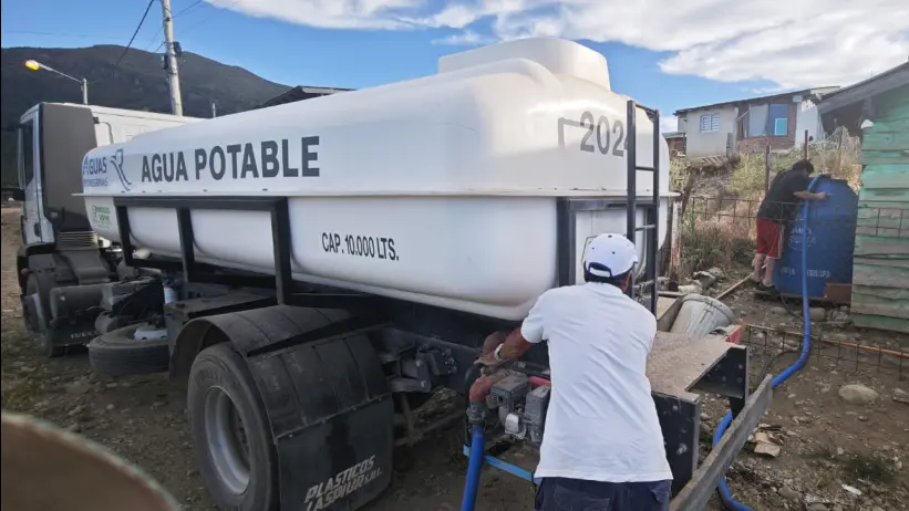 Impulsan declarar la emergencia hídrica en Bariloche por la falta de agua potable Impulsan declarar la emergencia hídrica en Bariloche por la falta de agua potable