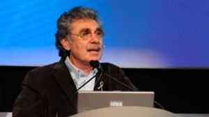 Hugo Sigman declara hoy en Comodoro Py en la causa por la compra de vacunas contra el Covid-19