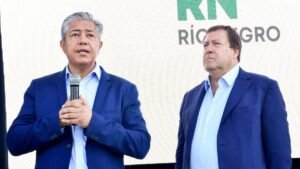 Figueroa junto a los intendentes de la comarca petrolera