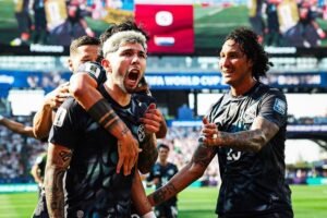 La Garra Guaraní hace historia: Paraguay elimina a la poderosa Alemania y vuela a octavos