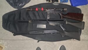 Secuestran un arsenal en Comodoro y profundizan la investigación por el violento asalto en la Ruta 3