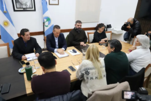 Paritarias estatales en Neuquén: el Gobierno negocia con los gremios y crece la expectativa por una nueva oferta salarial