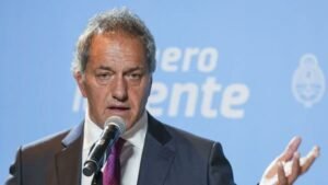 El Gobierno designó a Daniel Scioli como secretario de Turismo, Ambiente y Deportes