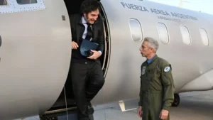Javier Milei asistirá a las asunciones presidenciales de Keiko Fujimori y Abelardo de la Espriella