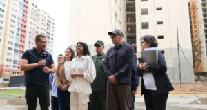 Venezuela inició la entrega de viviendas a familias afectadas por los terremotos de junio