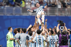 Cuánto cuesta seguir a Argentina en Kansas y ver a Messi en los cuartos del Mundial