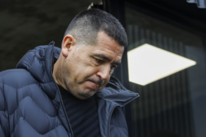 Riquelme defendió el regreso de Villa a Boca y dejó una frase que reabre la polémica: “Ya cumplió su sentencia”