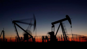 El precio del petróleo cayó y se ubicó por debajo de los US tras la pausa en los ataques entre EEUU e Irán