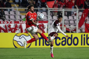 Papelón de Lanús en Perú: fue goleado por Cienciano y quedó eliminado Sudamericana