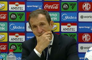 Arruabarrena fue duro tras la sufrida clasificación de Boca y Paredes salió a bancar a Aranda